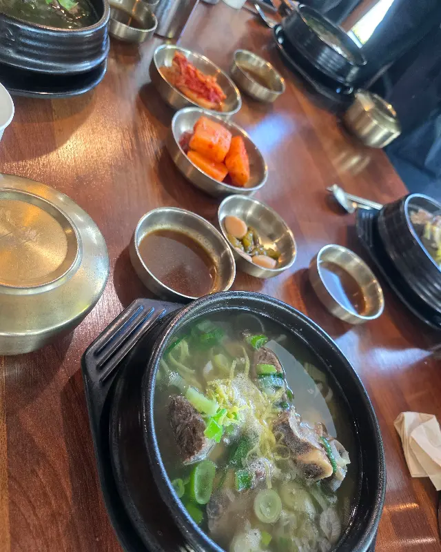 교동면옥 테이블 세팅