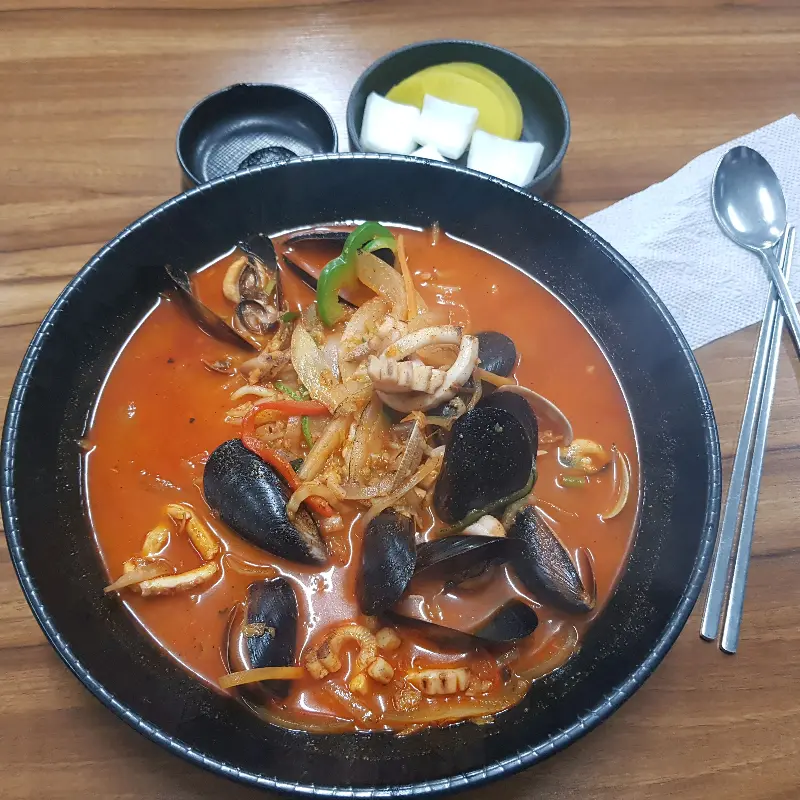 홍합짬뽕 비주얼