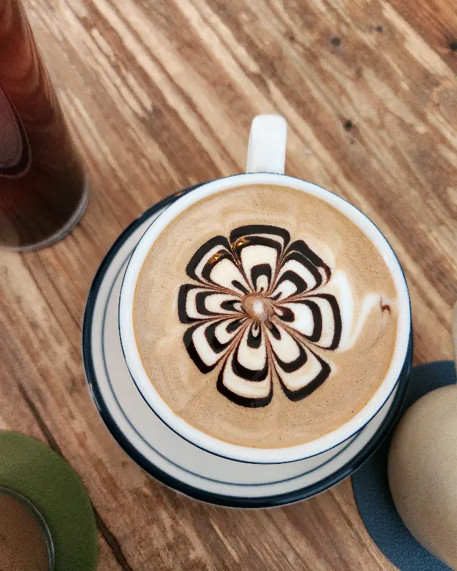 피넛커피 라떼 아트