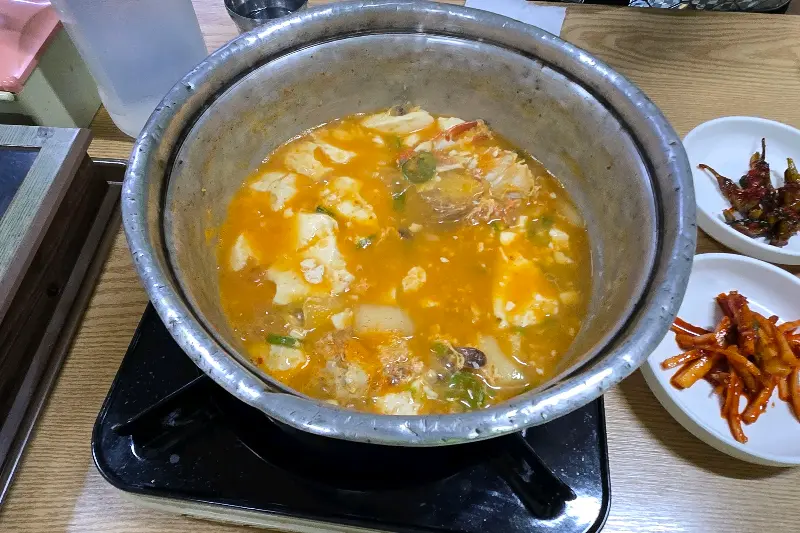 해물순두부찌개의 모습