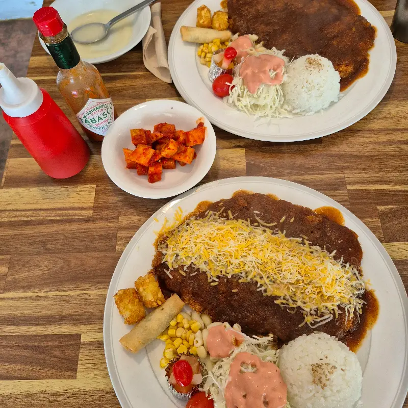 환상적인 비주얼의 반반 돈까스