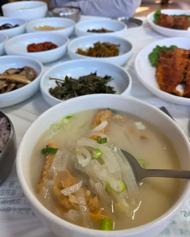 푸짐한 황태정식 한 상 차림