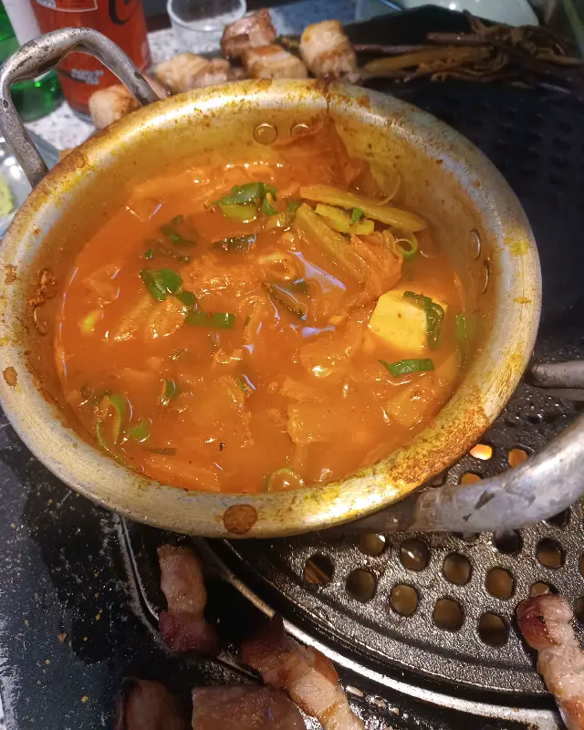 칼칼하고 시원한 김치찌개