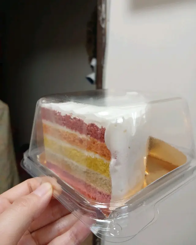 무지개 케이크