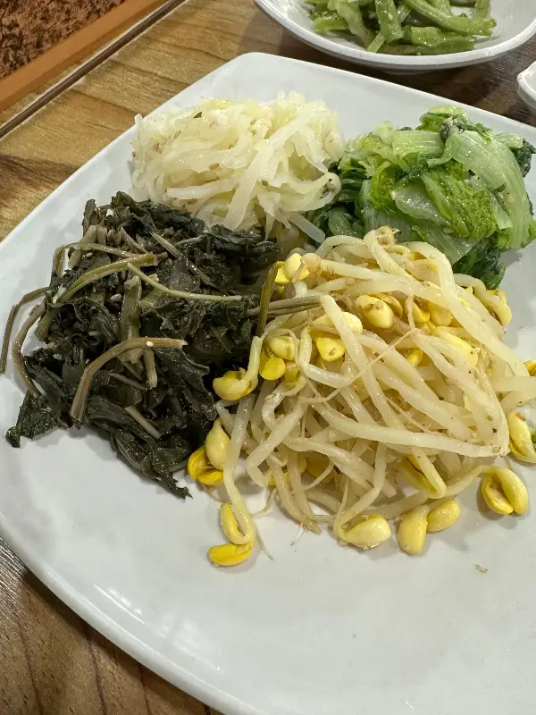 문경새재 문경식당에서 맛본 푸짐한 한 상