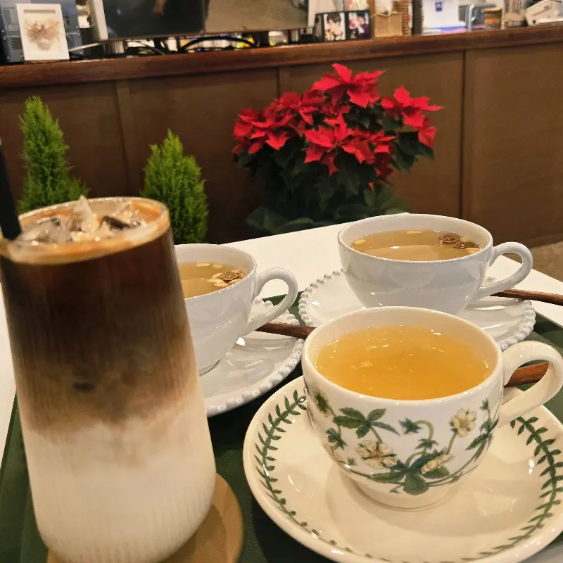 생강차와 잣, 대추