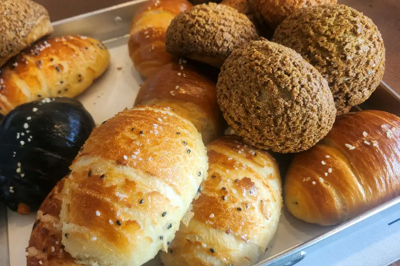 다양한 종류의 소금빵