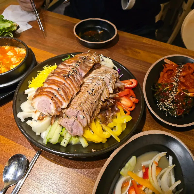 푸짐한 보쌈 한 상 차림