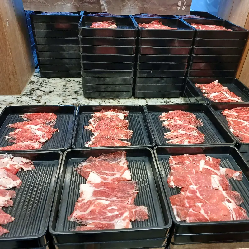 다양한 샐러드바 메뉴