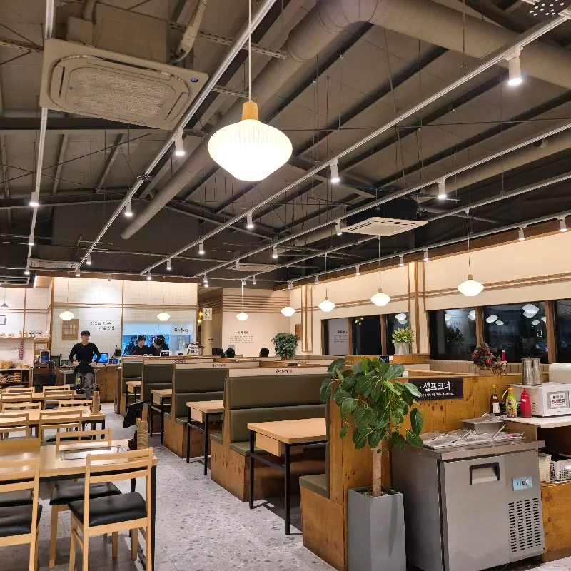 꽁당보리밥 과자 코너