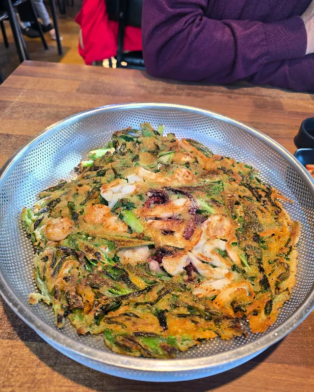 해물이 듬뿍 들어간 해물파전