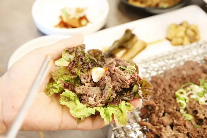 불고기 쌈 한입