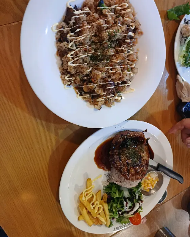 필라프와 스테이크