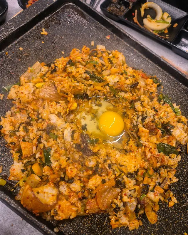 마무리로 안 먹으면 후회하는 볶음밥