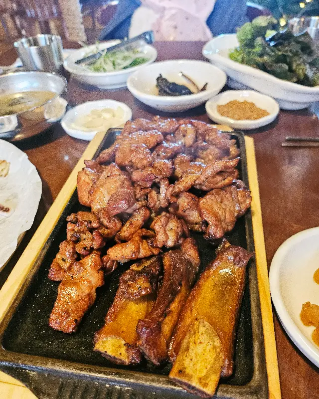 숯불돼지갈비