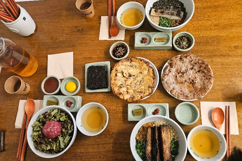 향택 대봉점 전체 상차림