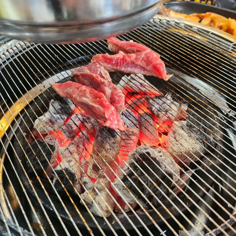 고기와 함께 곁들여 먹으면 더욱 맛있는 밑반찬