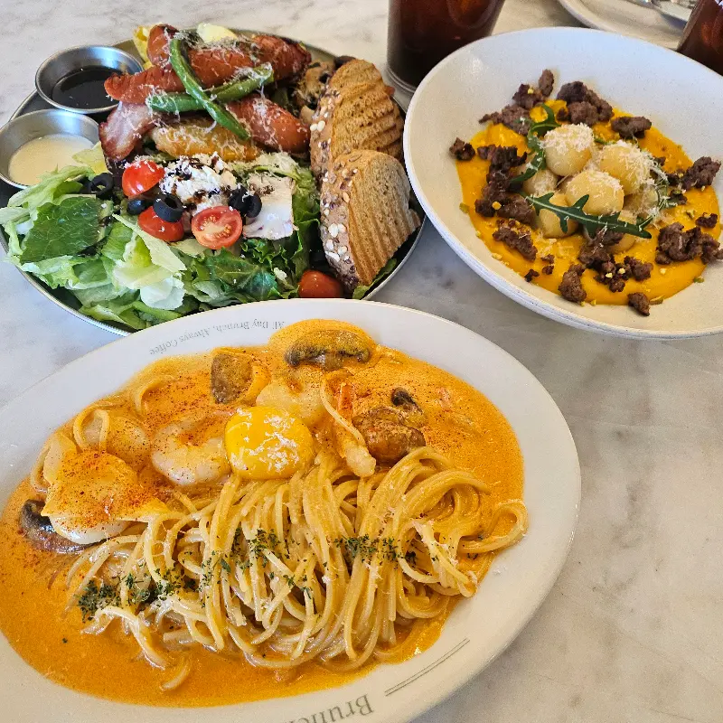 보기만 해도 군침이 도는 스파이시 쉬림프 파스타