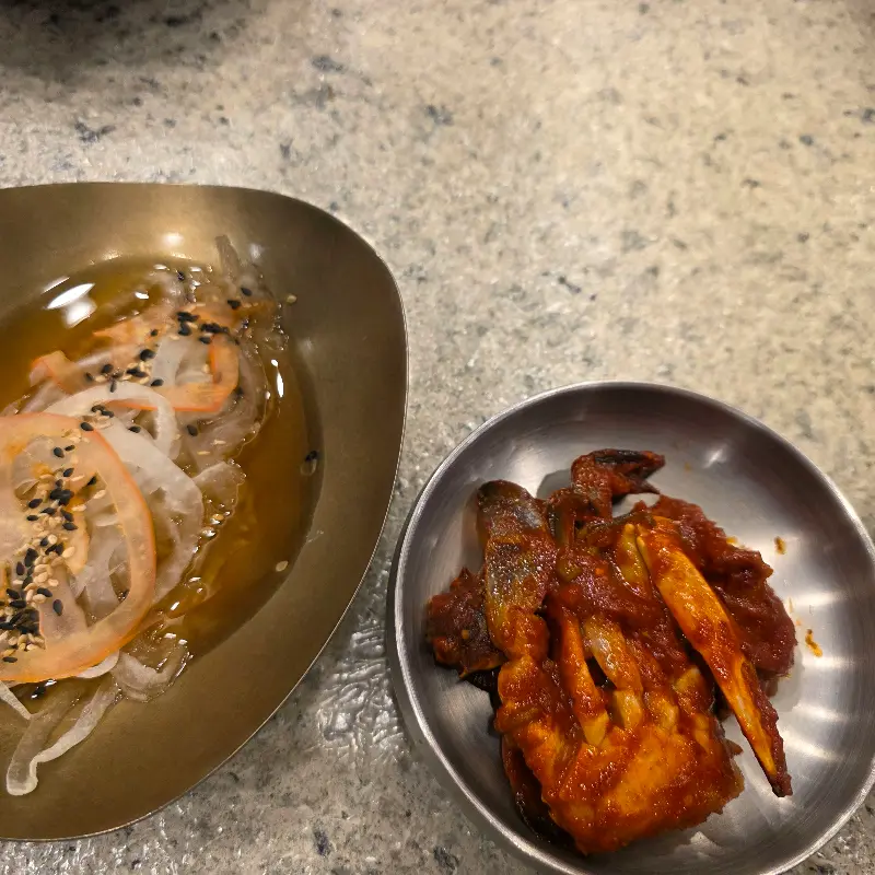 입맛을 돋우는 밑반찬