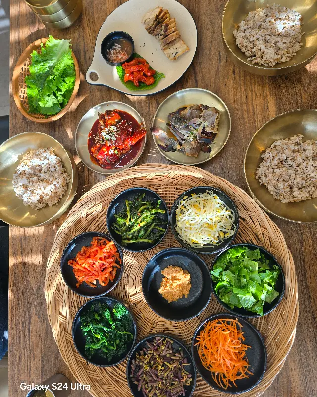 꽃게랑보리밥 메뉴판