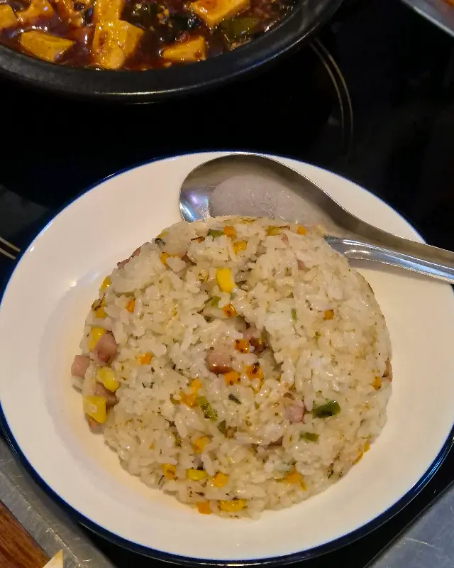 숯불에 구워 더욱 맛있는 양꼬치