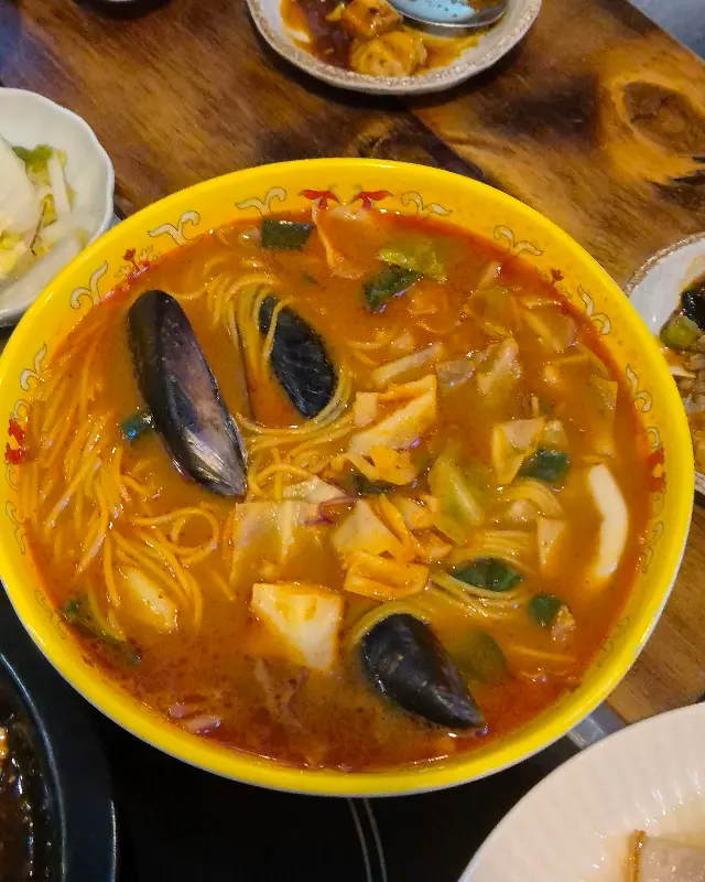 맛있는 양꼬치와 함께 즐거운 시간