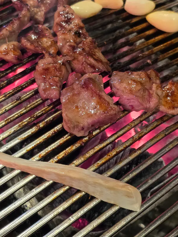 숯불 향이 가득 밴 갈매기살