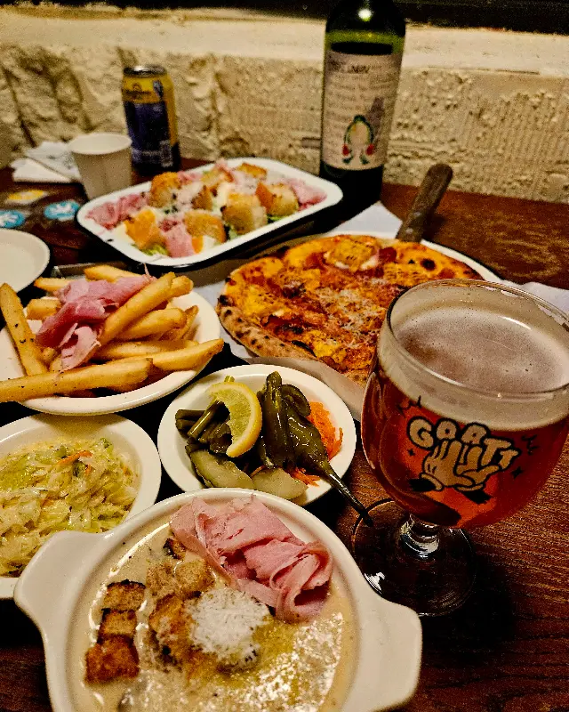 고트델리에서의 저녁 식사