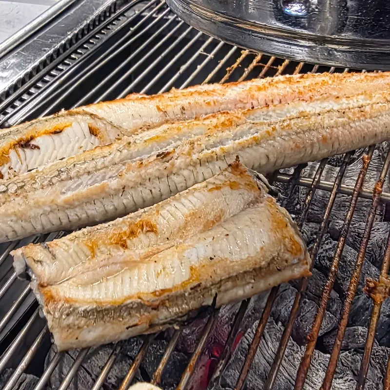 장어와 곁들여 먹는 다양한 채소