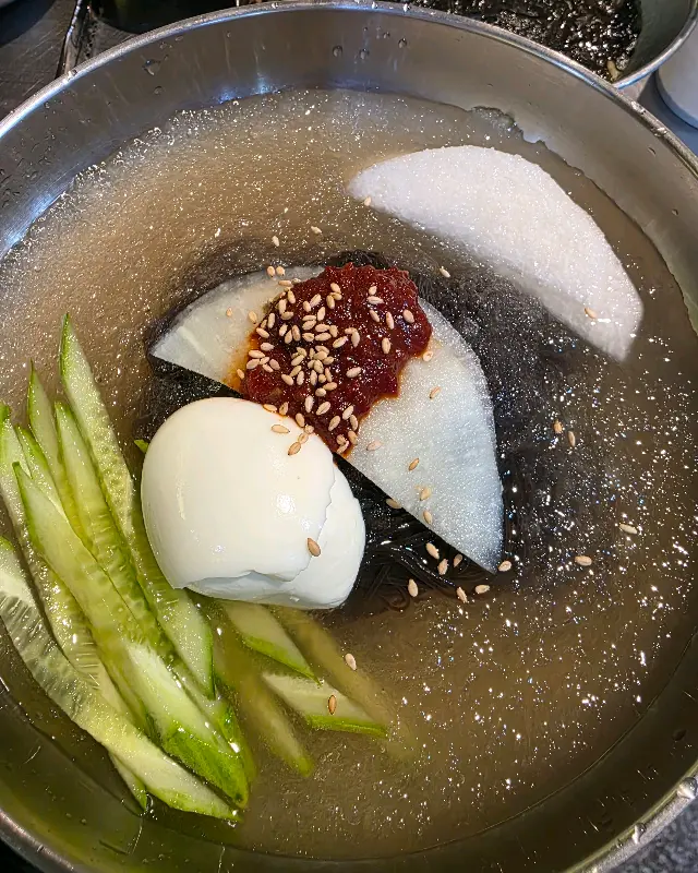 시원한 비빔냉면