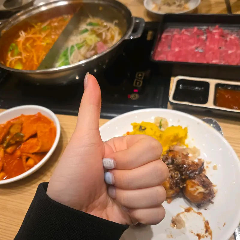 샤브샤브와 샐러드바 메뉴