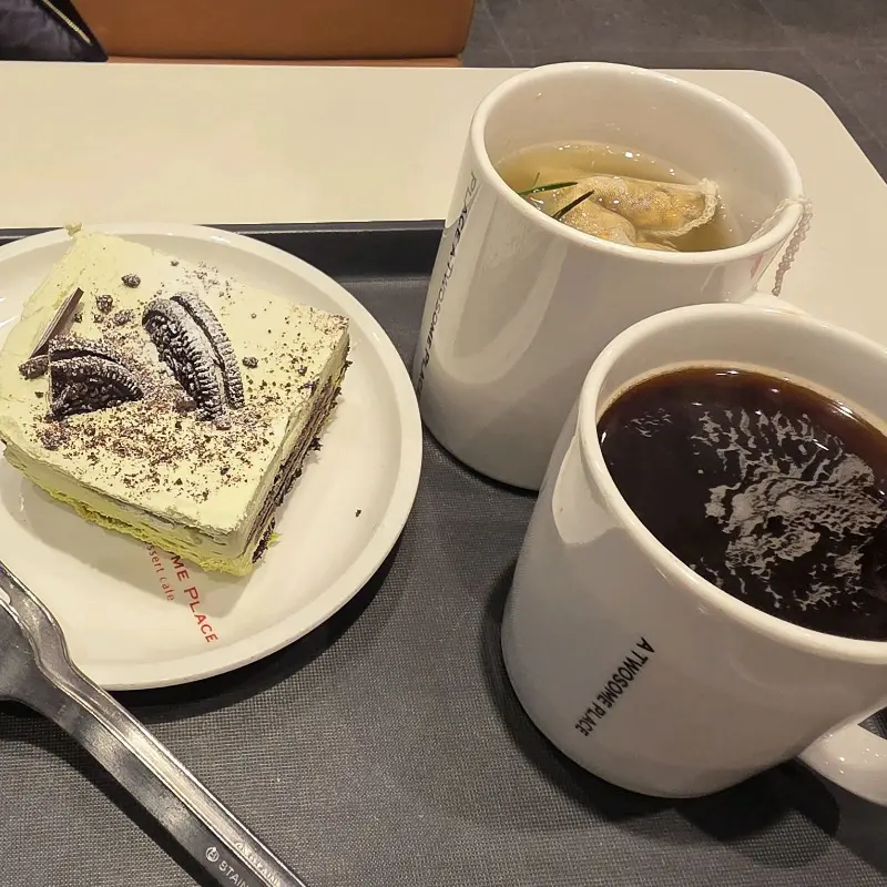 투썸플레이스 커피와 디저트