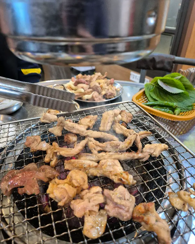 노릇하게 익은 닭고기