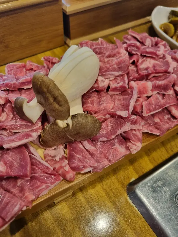 신선한 갈매기살 한 상차림