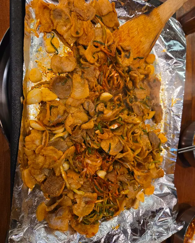 파절이와 함께 익어가는 봉용불고기