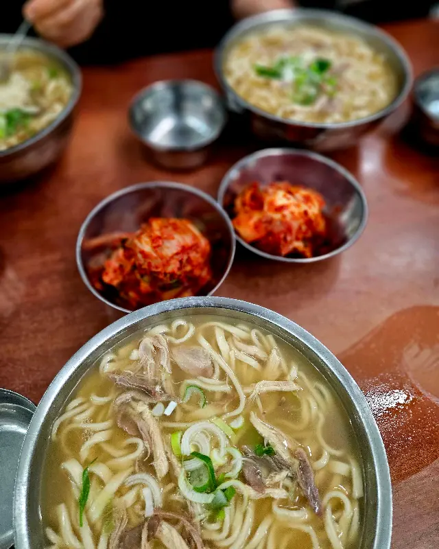 혜성칼국수 전체 상차림