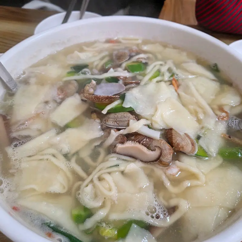해물칼국수