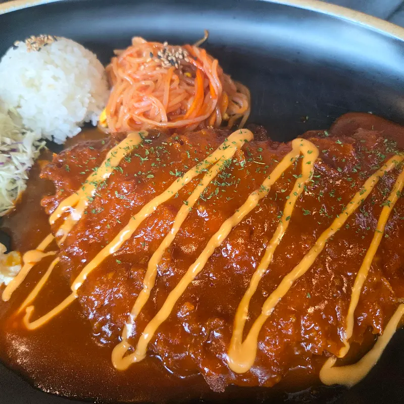 클로즈업 돈까스