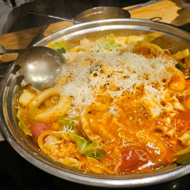 눈꽃치즈 추가한 떡볶이