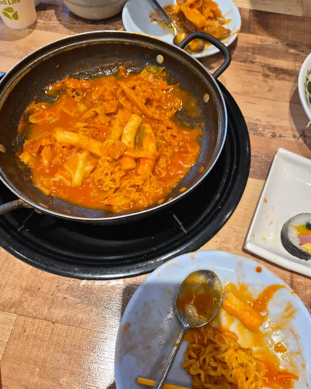 맛있게 끓여진 떡볶이