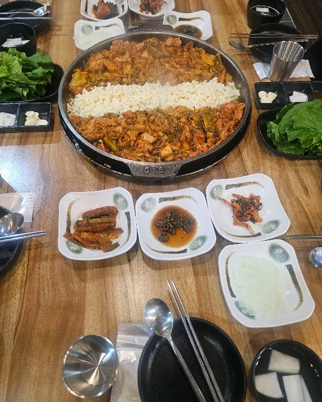 푸짐한 한 상 차림