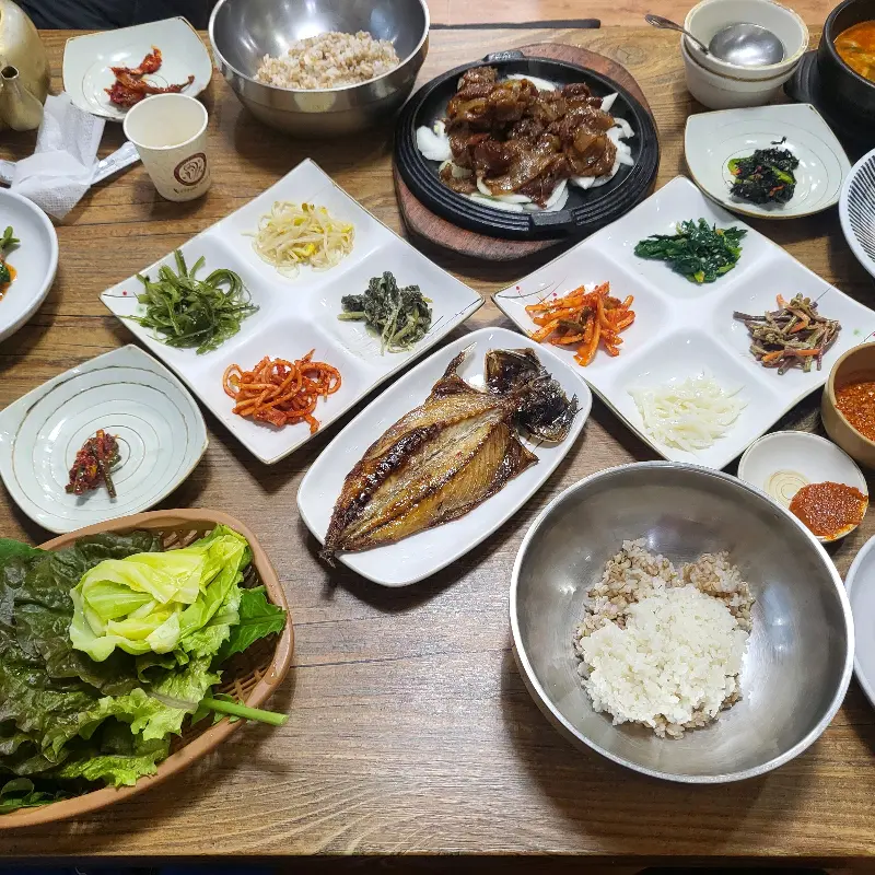 푸짐한 한 상 차림