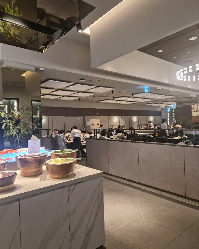 신선한 샐러드 재료들