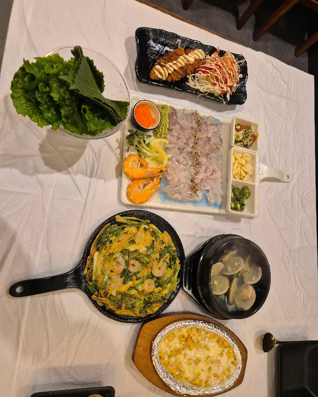 반반 모듬 세꼬시 한상차림