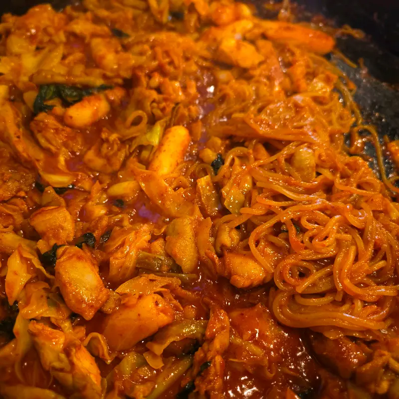 푸짐한 닭갈비 한 상