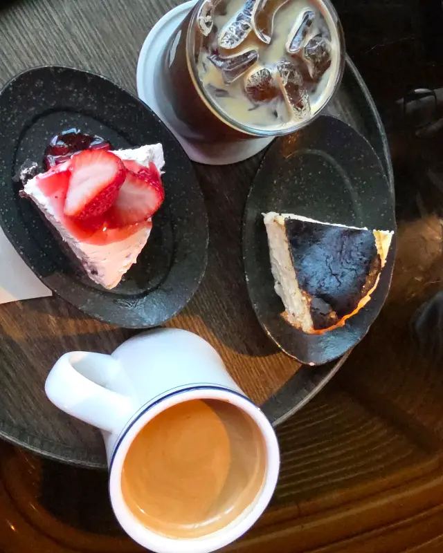 어글레이 티라미수