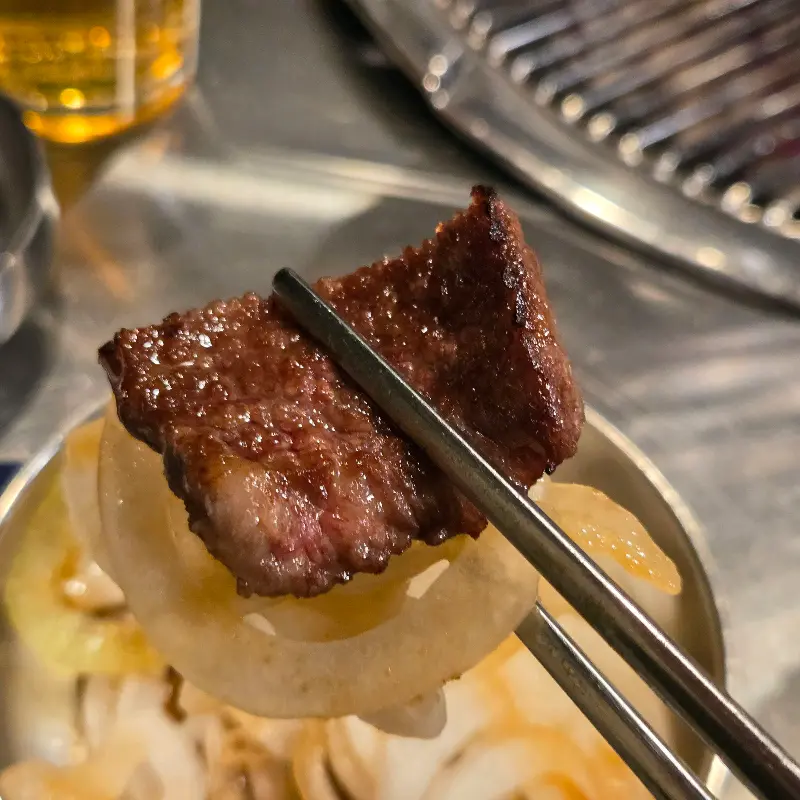 양파와 함께 즐기는 한우