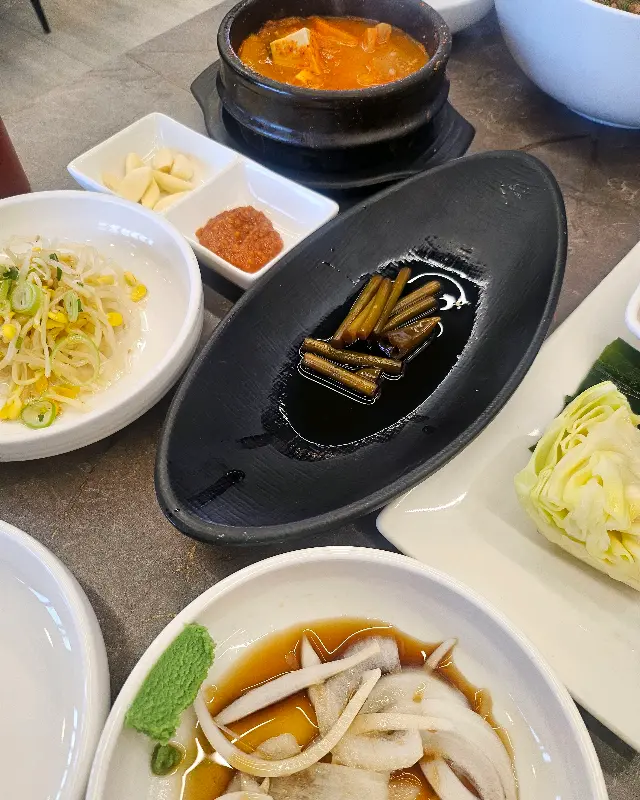 다채로운 밑반찬