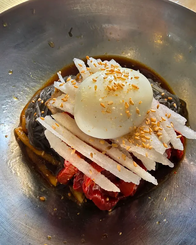 함흥냉면의 아름다운 비주얼