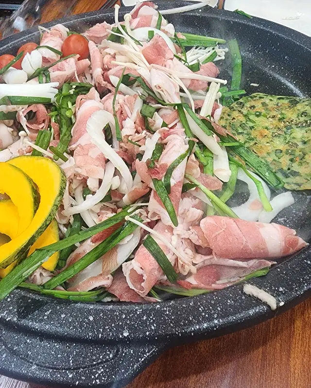 오리불고기 익어가는 모습